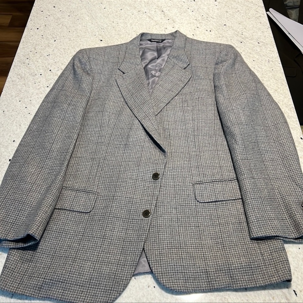 VGUC mens Burberry tweed sport coat single vent